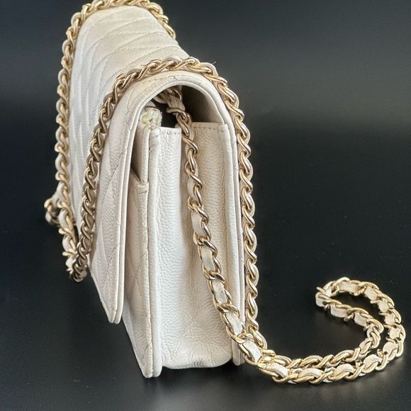 Chanel Caviar Quilted Wallet On Chain WOC White - Picture 3 of 16